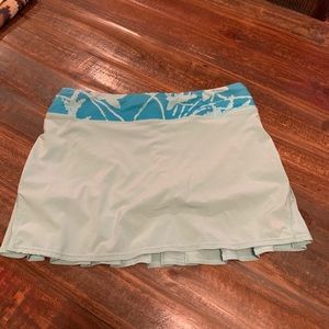 Lululemon Run Speed Skirt, size 8 Tall